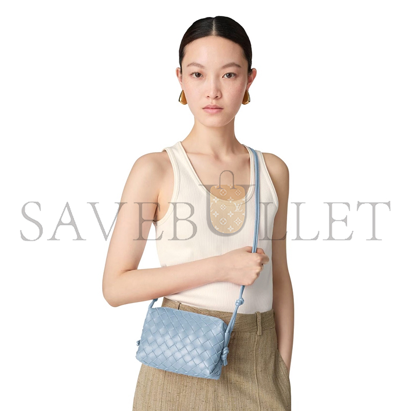 B0tt*ga Ven*ta MINI LOOP CAMERA BAG 723547 (17*10*6cm)
